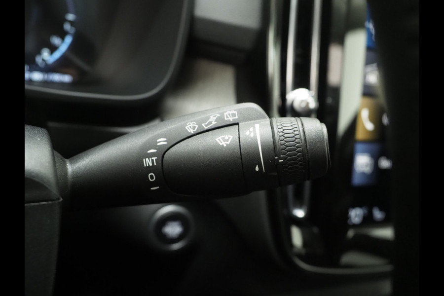 Volvo XC40 1.5 T5 Recharge Inscription | Panoramadak | Trekhaak | Leder | Camera | Keyless | Cruise | Carplay
