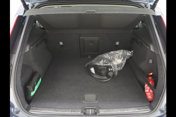 Volvo XC40 1.5 T5 Recharge Inscription | Panoramadak | Trekhaak | Leder | Camera | Keyless | Cruise | Carplay
