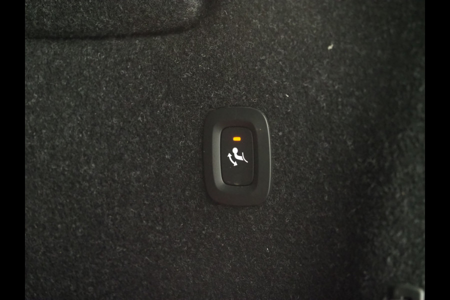 Volvo XC40 1.5 T5 Recharge Inscription | Panoramadak | Trekhaak | Leder | Camera | Keyless | Cruise | Carplay