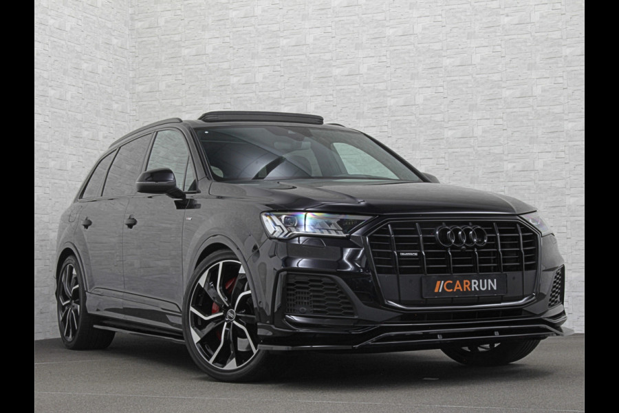 Audi Q7 55 TFSI e S-Line | Panorama | Leder | Luchtvering | LED-Matrix | Keyless-Go | 22 inch | Memory | Stoelverwarming V+A | Camera | Virtual-Cockpit | 3-Zone Clima | Draadloos Laden | Standkachel | Getint Glas |