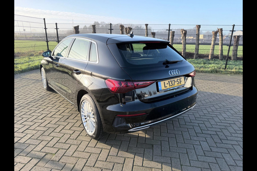 Audi A3 Sportback 30 TFSI Business edition | 1ste Eigenaar | Sportstoelen | Carplay | PDC