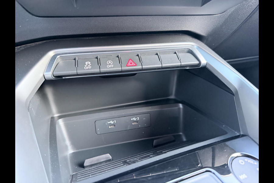 Audi A3 Sportback 30 TFSI Business edition | 1ste Eigenaar | Sportstoelen | Carplay | PDC