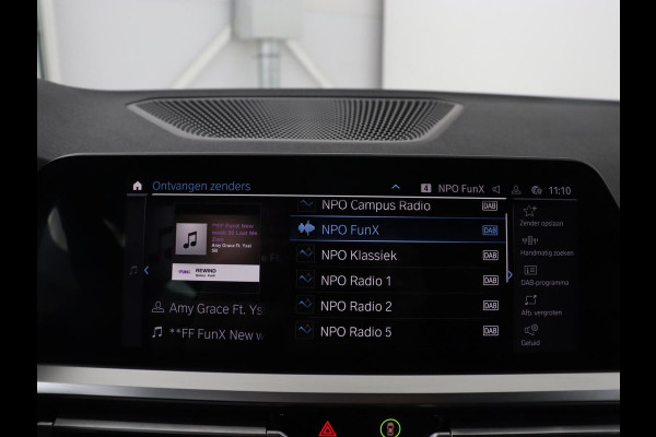 BMW 3-serie 320e M Sport | Leder | Adaptive cruise | Stoelverwarming | Camera | Keyless | Carplay | Sportstoelen | Live Cockpit | Navigatie | Full LED | PHEV | Plug In