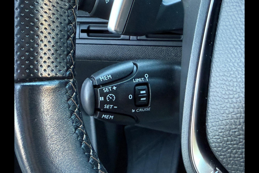 Peugeot 3008 1.2 PureTech GT-Line I Navi I Cruise I Camera