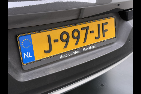 Volvo XC40 2.0 T5 AWD AUT-8 Leer-Contour+verwarmd Intro-Edition Adap.Cruise Camera Apple Carplay Navi Ecc DAB Pdc Intro Edition Keyless Lmv 19" Elek.Achterklep Lane Keeping BLIS Cross Traffic Alert Road Sign Info Pilot Assist Zeer complete unieke XC40 € 60.000 nieuw! 2.100kg trekvermogen!