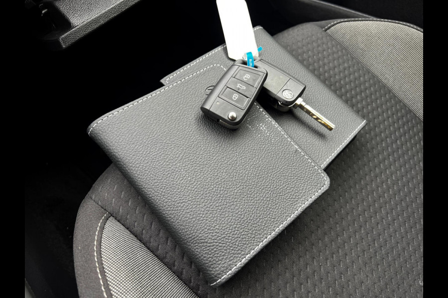 Volkswagen Polo 1.0 TSI R-Line Business _Navi_Carplay_ Led_Virtual cocpit