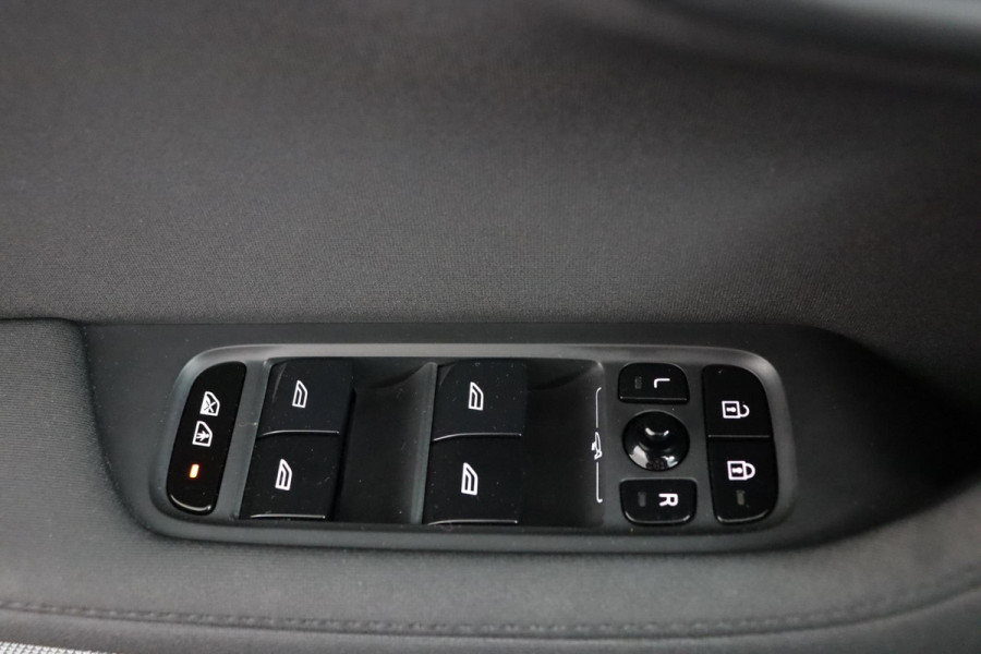 Polestar 2 Long Range Dual Motor Launch Edition 78kWh|Pano|Harman/Kardon|Stoelverwarming|SOH 92%