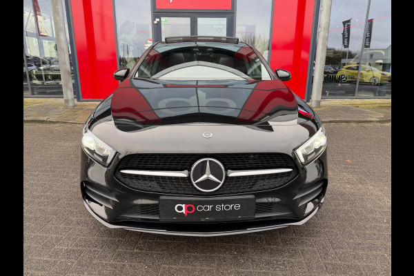Mercedes-Benz A-Klasse 250 e AMG-pakket | Panoramadak | Alcantara