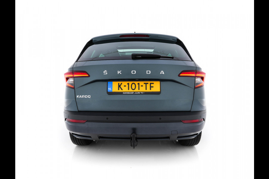 Škoda Karoq 1.5 TSI ACT Business Edition Plus (INCL.BTW) Aut. *PANO | FULL-LED | CANTON-SOUND | DAB+ | CAMERA | NAVI-FULLMAP | KEYLESS | PRIVACY-GLASS | ECC | PDC | CRUISE | TOWBAR | 17''ALU*