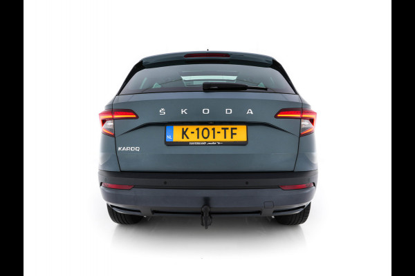 Škoda Karoq 1.5 TSI ACT Business Edition Plus (INCL.BTW) Aut. *PANO | FULL-LED | CANTON-SOUND | DAB+ | CAMERA | NAVI-FULLMAP | KEYLESS | PRIVACY-GLASS | ECC | PDC | CRUISE | TOWBAR | 17''ALU*