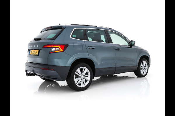 Škoda Karoq 1.5 TSI ACT Business Edition Plus (INCL.BTW) Aut. *PANO | FULL-LED | CANTON-SOUND | DAB+ | CAMERA | NAVI-FULLMAP | KEYLESS | PRIVACY-GLASS | ECC | PDC | CRUISE | TOWBAR | 17''ALU*