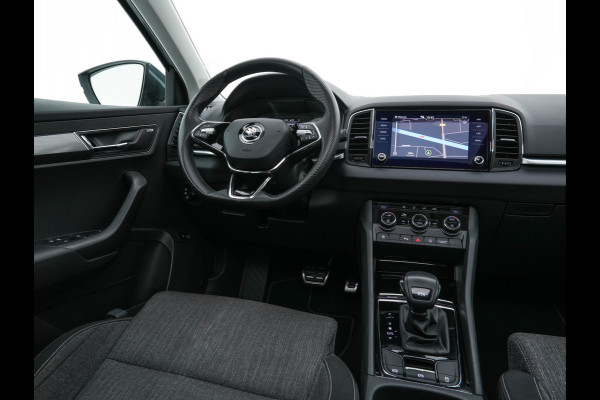 Škoda Karoq 1.5 TSI ACT Business Edition Plus (INCL.BTW) Aut. *PANO | FULL-LED | CANTON-SOUND | DAB+ | CAMERA | NAVI-FULLMAP | KEYLESS | PRIVACY-GLASS | ECC | PDC | CRUISE | TOWBAR | 17''ALU*