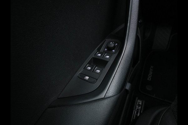 Škoda Karoq 1.5 TSI ACT Business Edition Plus (INCL.BTW) Aut. *PANO | FULL-LED | CANTON-SOUND | DAB+ | CAMERA | NAVI-FULLMAP | KEYLESS | PRIVACY-GLASS | ECC | PDC | CRUISE | TOWBAR | 17''ALU*