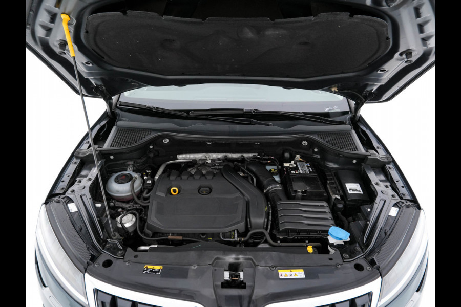 Škoda Karoq 1.5 TSI ACT Business Edition Plus (INCL.BTW) Aut. *PANO | FULL-LED | CANTON-SOUND | DAB+ | CAMERA | NAVI-FULLMAP | KEYLESS | PRIVACY-GLASS | ECC | PDC | CRUISE | TOWBAR | 17''ALU*