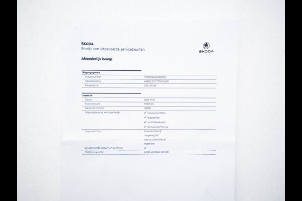 Škoda Karoq 1.5 TSI ACT Business Edition Plus (INCL.BTW) Aut. *PANO | FULL-LED | CANTON-SOUND | DAB+ | CAMERA | NAVI-FULLMAP | KEYLESS | PRIVACY-GLASS | ECC | PDC | CRUISE | TOWBAR | 17''ALU*