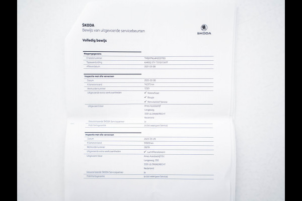 Škoda Karoq 1.5 TSI ACT Business Edition Plus (INCL.BTW) Aut. *PANO | FULL-LED | CANTON-SOUND | DAB+ | CAMERA | NAVI-FULLMAP | KEYLESS | PRIVACY-GLASS | ECC | PDC | CRUISE | TOWBAR | 17''ALU*