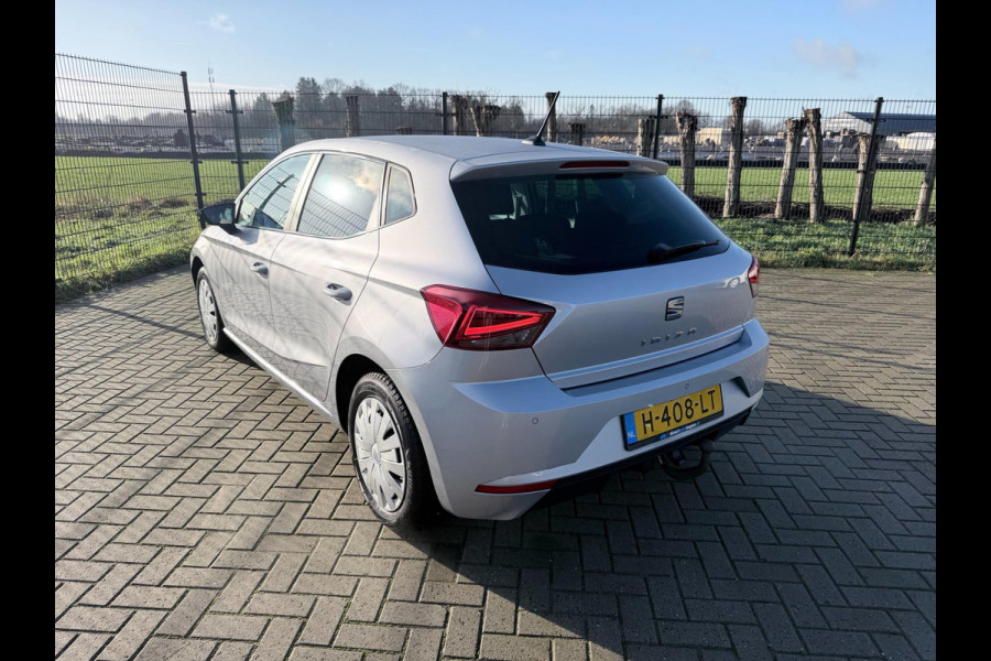 Seat Ibiza 1.0 TSI Style Business Intense | Carplay | Camera | PDC | Stoelverwarming