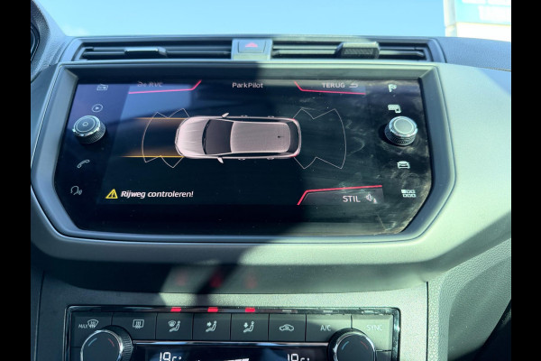 Seat Ibiza 1.0 TSI Style Business Intense | Carplay | Camera | PDC | Stoelverwarming