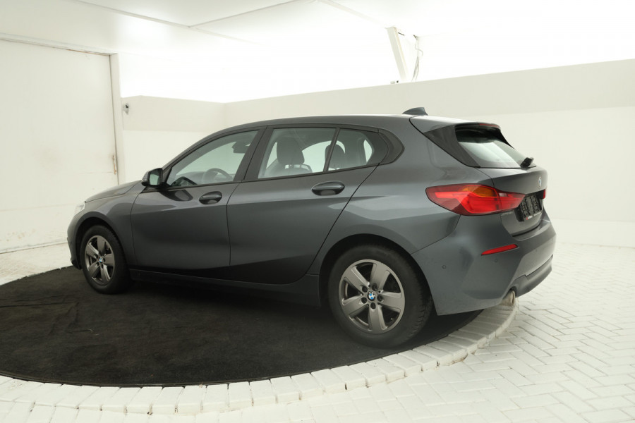BMW 1-serie 118i 140PK, Navigatie, Climate,