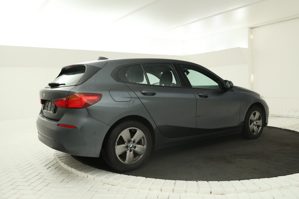 BMW 1-serie 118i 140PK, Navigatie, Climate,