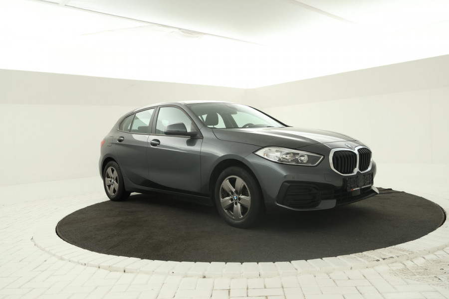 BMW 1-serie 118i 140PK, Navigatie, Climate,