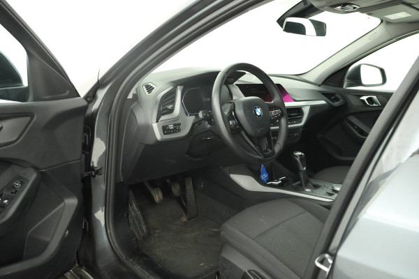 BMW 1-serie 118i 140PK, Navigatie, Climate,