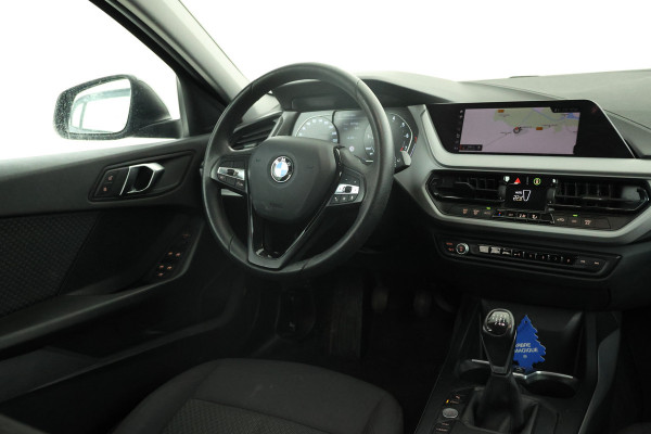 BMW 1-serie 118i 140PK, Navigatie, Climate,