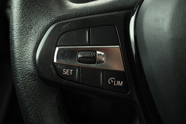BMW 1-serie 118i 140PK, Navigatie, Climate,