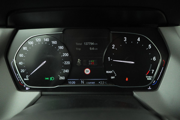 BMW 1-serie 118i 140PK, Navigatie, Climate,