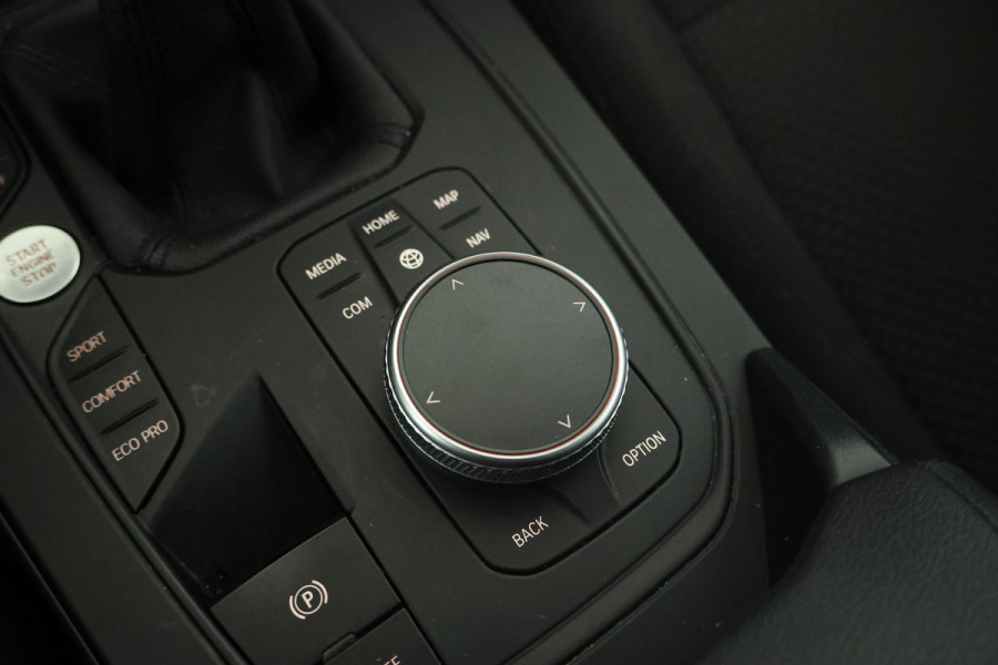 BMW 1-serie 118i 140PK, Navigatie, Climate,