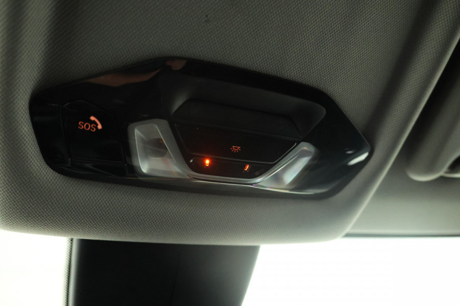 BMW 1-serie 118i 140PK, Navigatie, Climate,