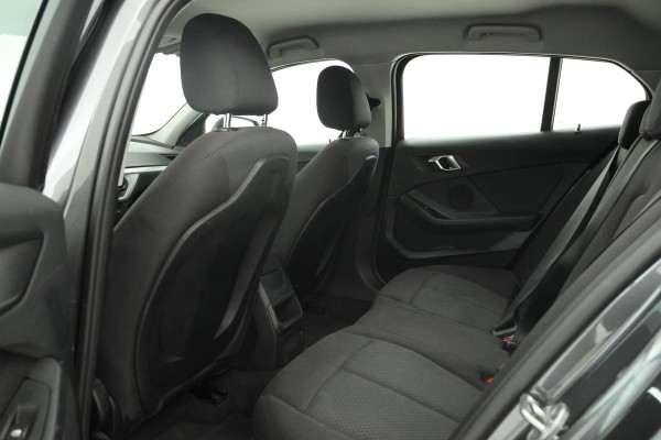 BMW 1-serie 118i 140PK, Navigatie, Climate,