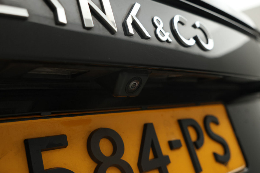 Lynk & Co 01 1.5 Zwarte hemel, Panorama dak, black pakket!!