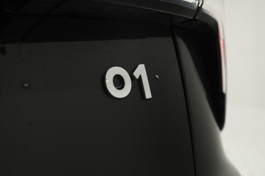 Lynk & Co 01 1.5 Zwarte hemel, Panorama dak, black pakket!!