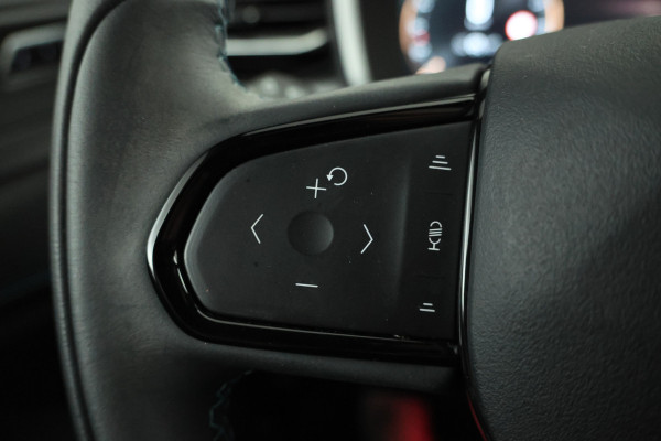 Lynk & Co 01 1.5 Zwarte hemel, Panorama dak, black pakket!!