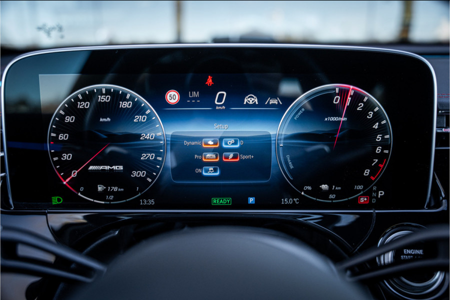 Mercedes-Benz E-Klasse Estate AMG 53 4MATIC+ Hyperscreen ** Massage ** Burmester ** Panodak ** Trekhaak ** Verwarmd stuurwiel ** Standkachel ** Verlichte grille ** Dashcam