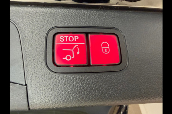 Mercedes-Benz GLC 200 4MATIC Premium Plus AUT PANORAMADAK TREKHAAK NAVIGATIE CAMERA SFEERVERLICHTING STOELVERWARMING CRUISE
