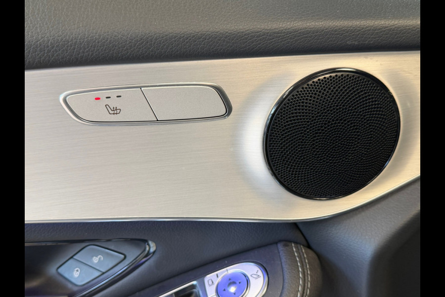 Mercedes-Benz GLC 200 4MATIC Premium Plus AUT PANORAMADAK TREKHAAK NAVIGATIE CAMERA SFEERVERLICHTING STOELVERWARMING CRUISE