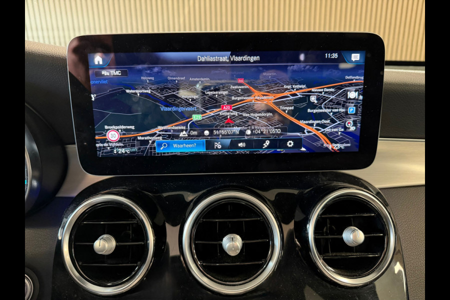 Mercedes-Benz GLC 200 4MATIC Premium Plus AUT PANORAMADAK TREKHAAK NAVIGATIE CAMERA SFEERVERLICHTING STOELVERWARMING CRUISE