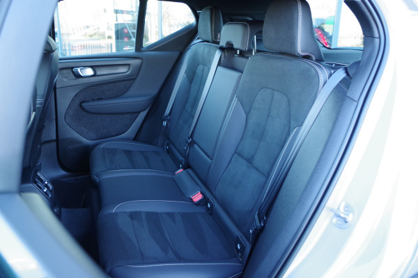 Volvo XC40 1.5 T5 262 PK Plug-In Hybrid Plus Dark, Leder-Alcantara, Harman/Kardon Sound, Winterpakket