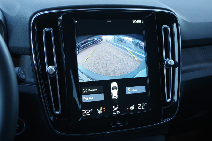 Volvo XC40 1.5 T5 262 PK Plug-In Hybrid Plus Dark, Leder-Alcantara, Harman/Kardon Sound, Winterpakket