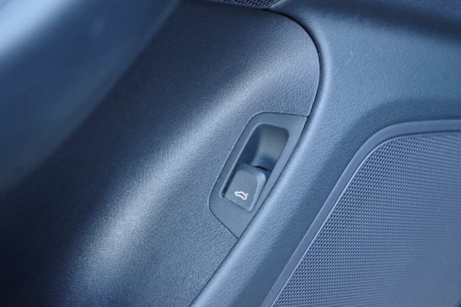 Audi Q3 2.0 TFSI 180 PK Automaat Quattro S-Line Sport Pro Line, Panoramadak, LED, Keyless