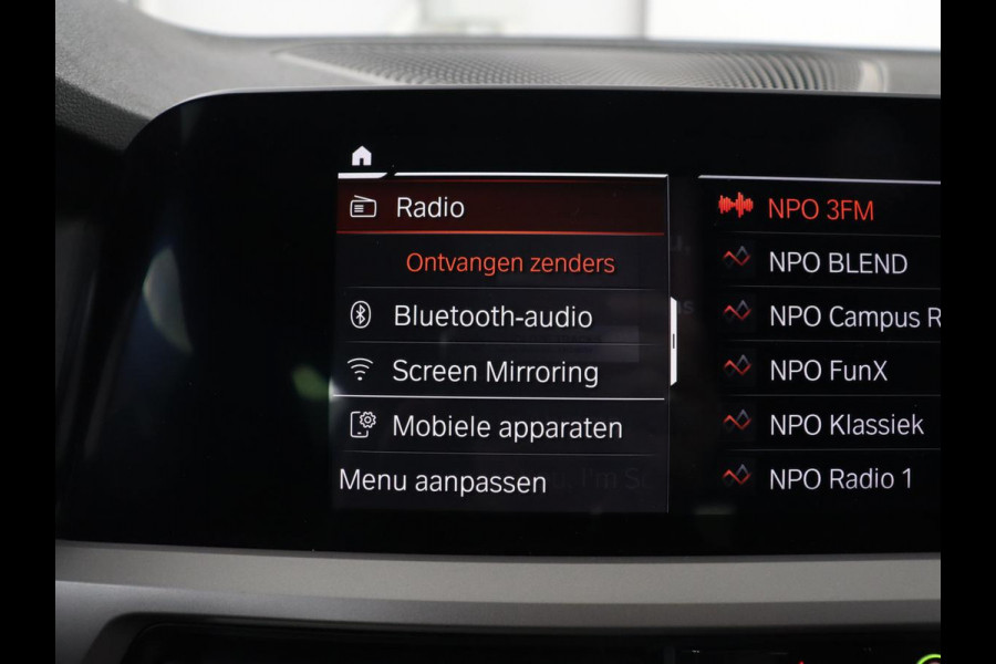 BMW 3 Serie 318i Executive Edition | Adaptive cruise | Leder | Stoel & stuurverwarming | Carplay | Harman/Kardon | Navigatie | Live Cockpit | Climate control | Parkeerhulp