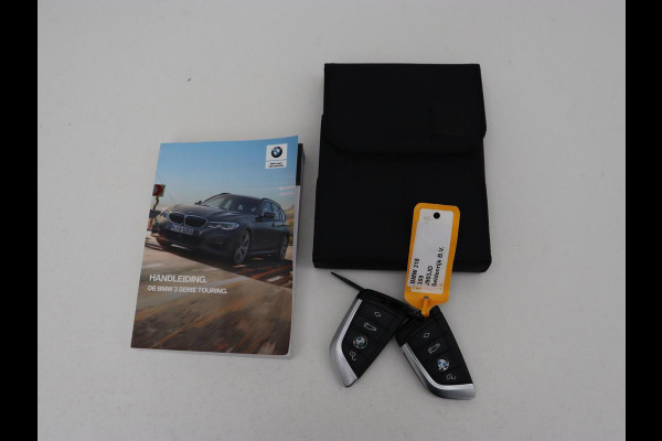 BMW 3 Serie 318i Executive Edition | Adaptive cruise | Leder | Stoel & stuurverwarming | Carplay | Harman/Kardon | Navigatie | Live Cockpit | Climate control | Parkeerhulp