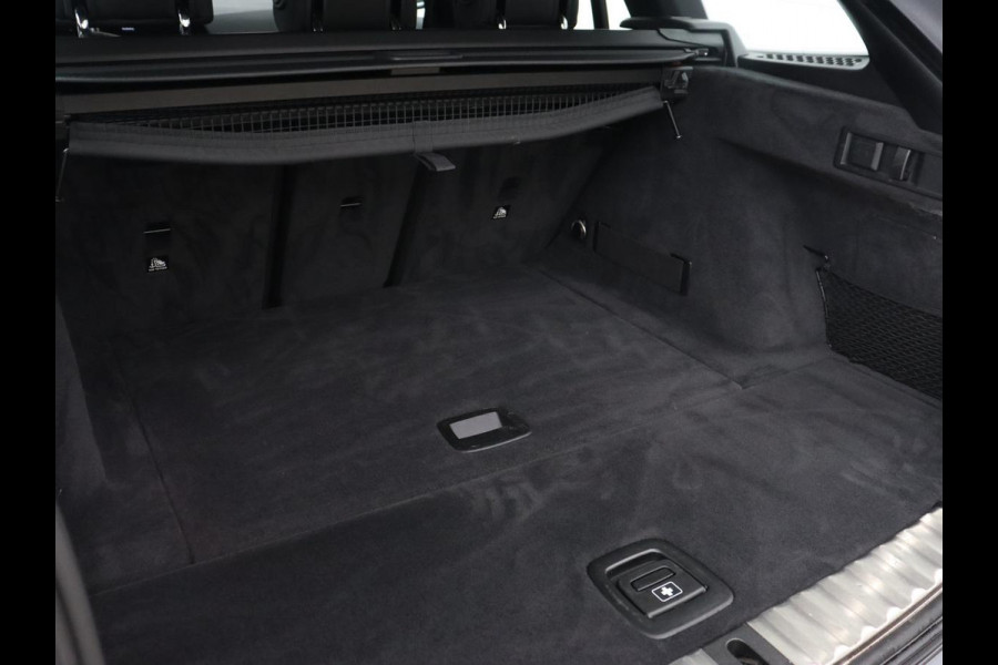 BMW 3 Serie 318i Executive Edition | Adaptive cruise | Leder | Stoel & stuurverwarming | Carplay | Harman/Kardon | Navigatie | Live Cockpit | Climate control | Parkeerhulp