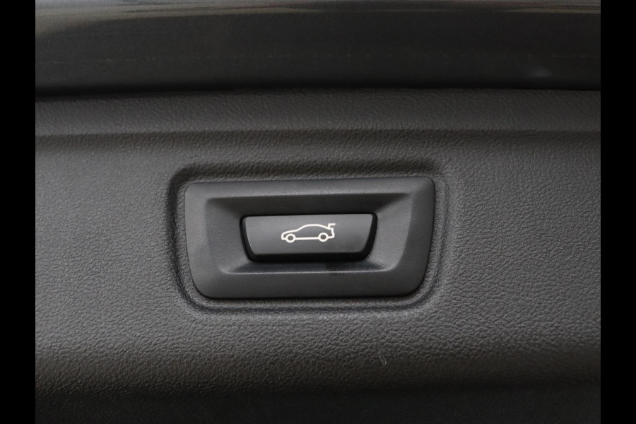 BMW 3 Serie 318i Executive Edition | Adaptive cruise | Leder | Stoel & stuurverwarming | Carplay | Harman/Kardon | Navigatie | Live Cockpit | Climate control | Parkeerhulp