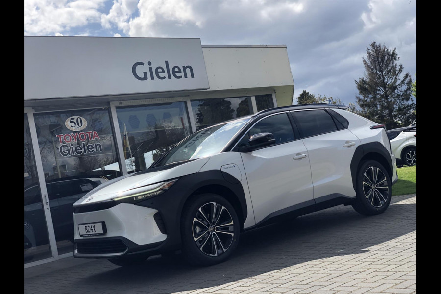 Toyota Bz4x 71,4 kWh 3-Fase Premium Bi-Tone + Panoramisch dak | JBL, Dodehoekherkenning, Leer, Parkeersensoren, Eerste eigenaar
