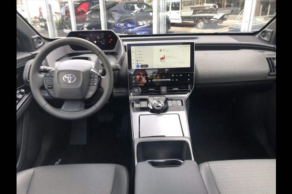 Toyota Bz4x 71,4 kWh 3-Fase Premium Bi-Tone + Panoramisch dak | JBL, Dodehoekherkenning, Leer, Parkeersensoren, Eerste eigenaar