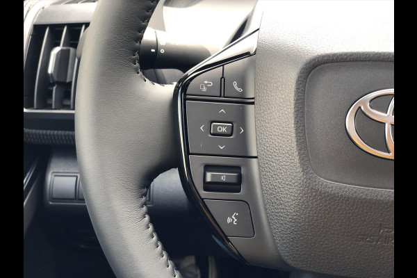 Toyota Bz4x 71,4 kWh 3-Fase Premium Bi-Tone + Panoramisch dak | JBL, Dodehoekherkenning, Leer, Parkeersensoren, Eerste eigenaar