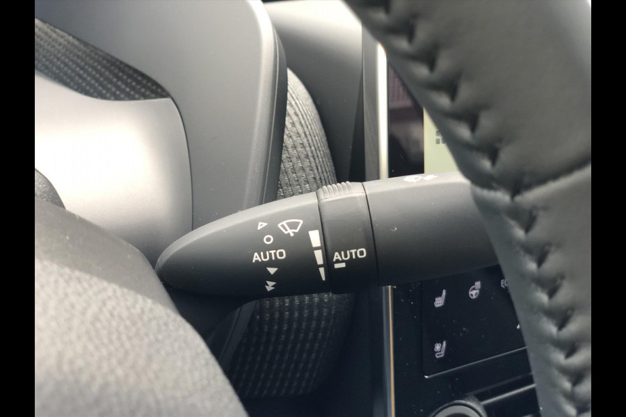 Toyota Bz4x 71,4 kWh 3-Fase Premium Bi-Tone + Panoramisch dak | JBL, Dodehoekherkenning, Leer, Parkeersensoren, Eerste eigenaar